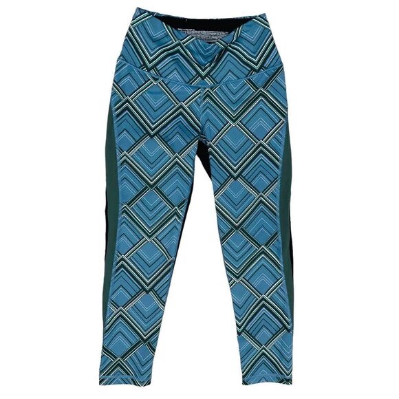 Victoria's Secret Pants - Victoria’s Secret VSX Sport Knockout knockout Crop Leggings